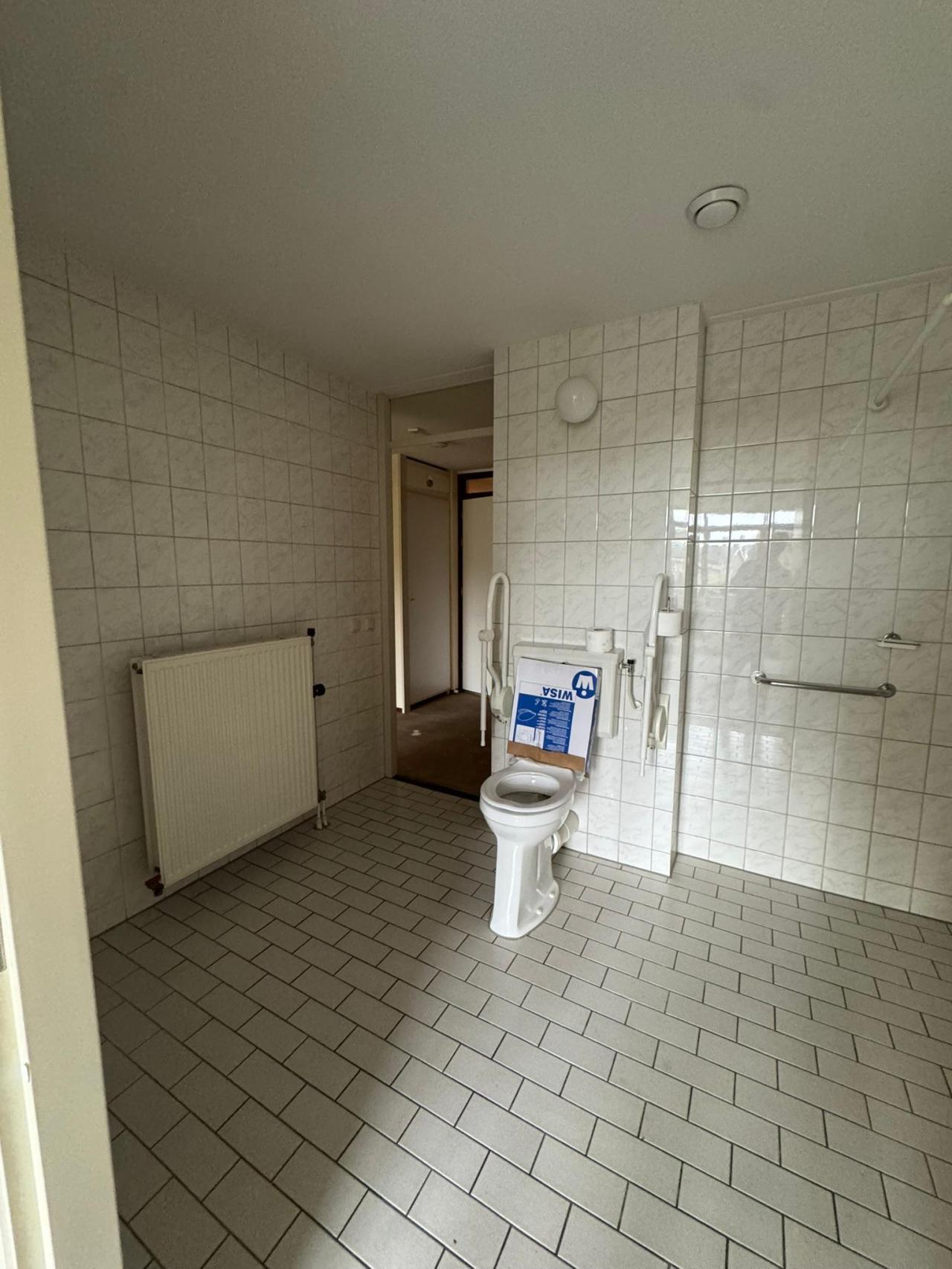 housePhoto