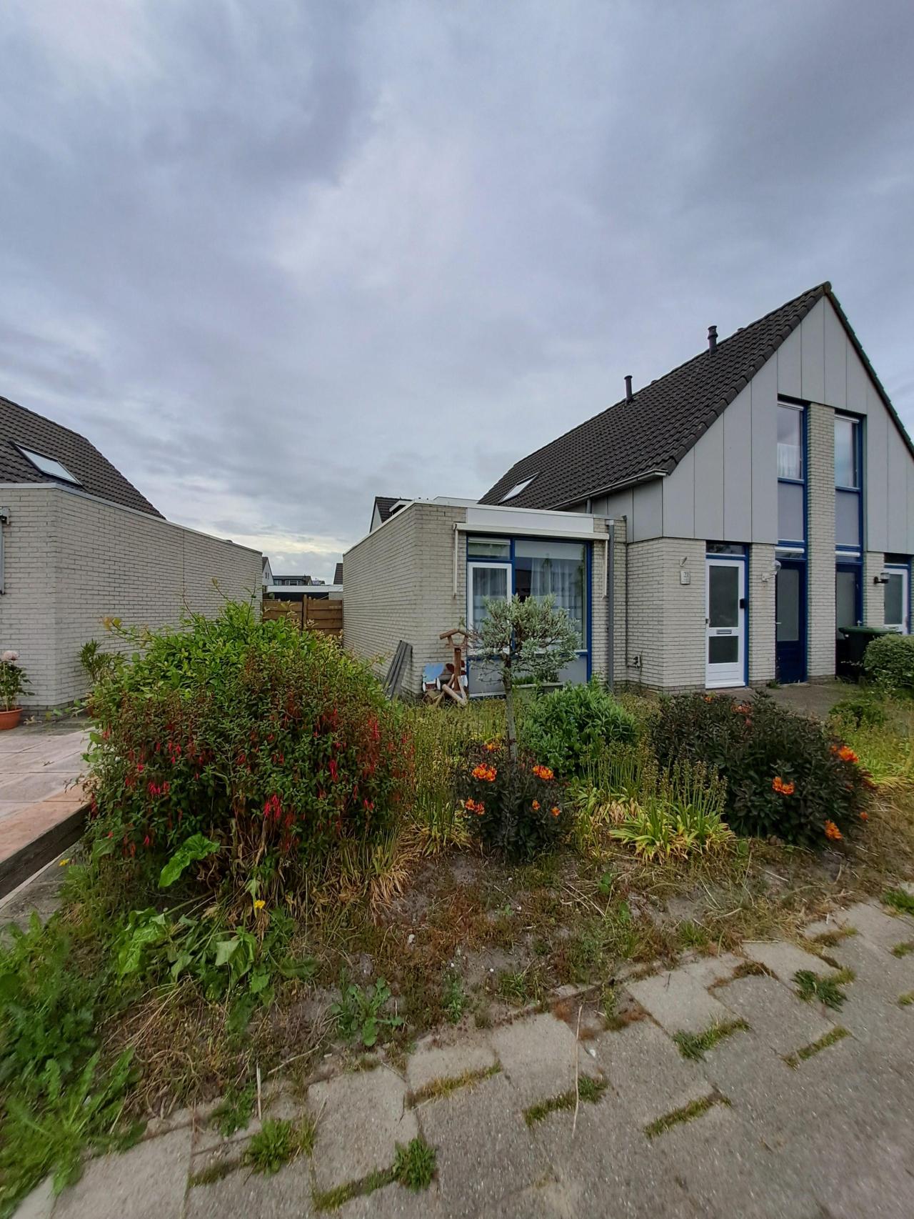 housePhoto