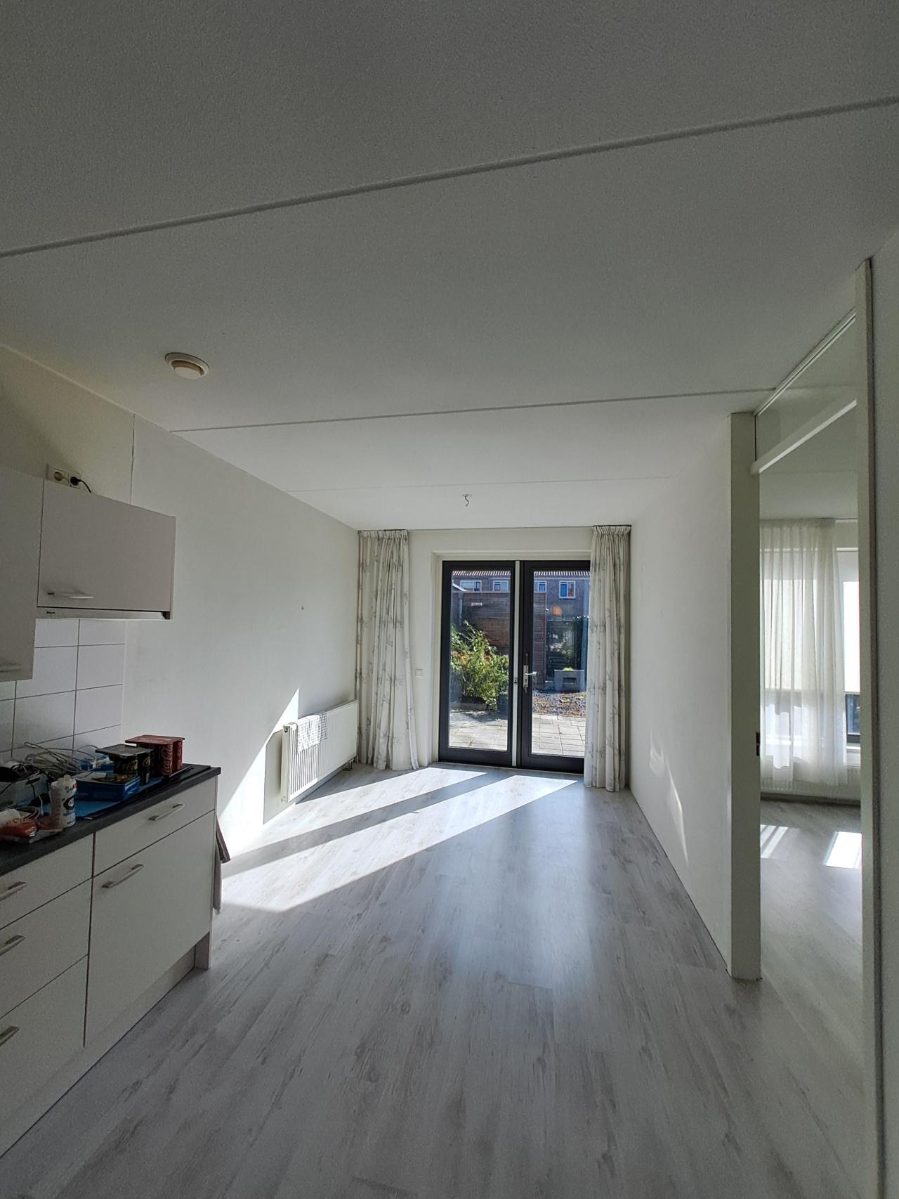 housePhoto