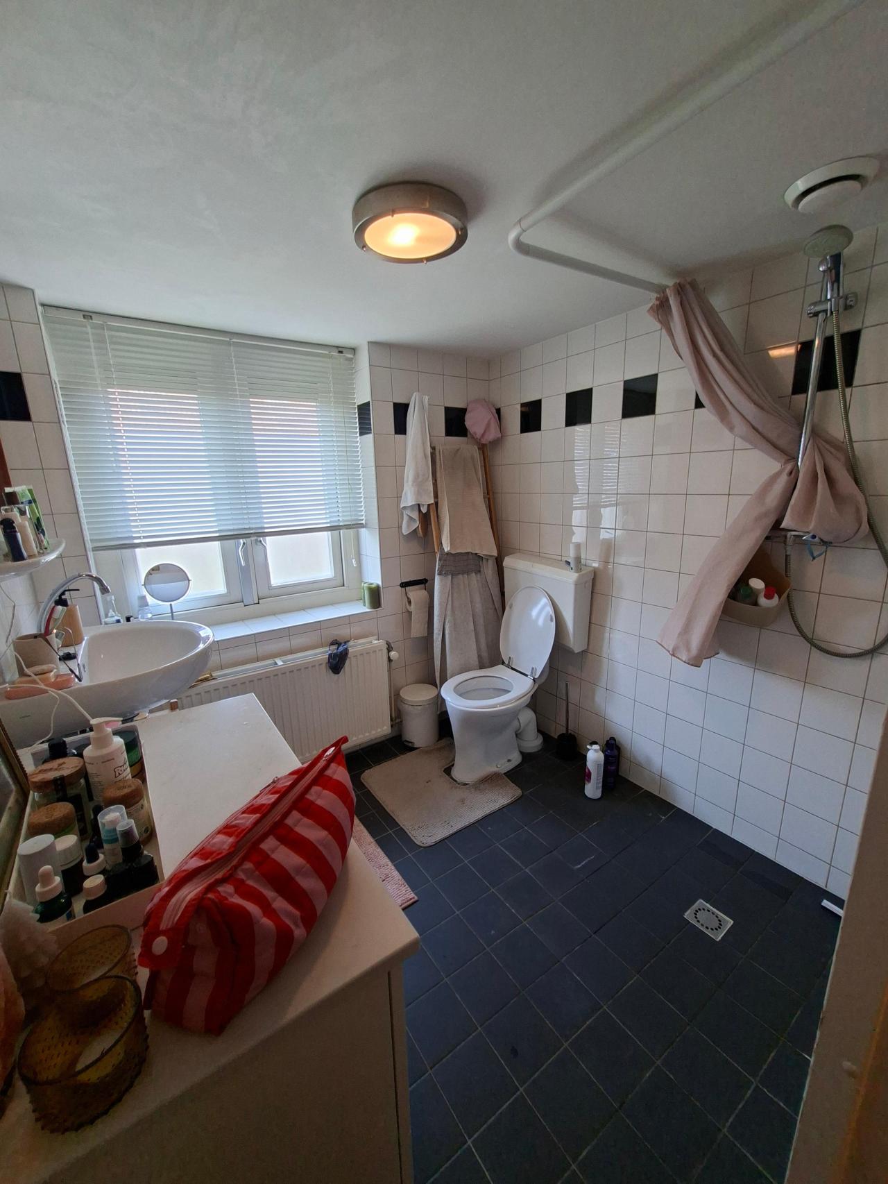 housePhoto
