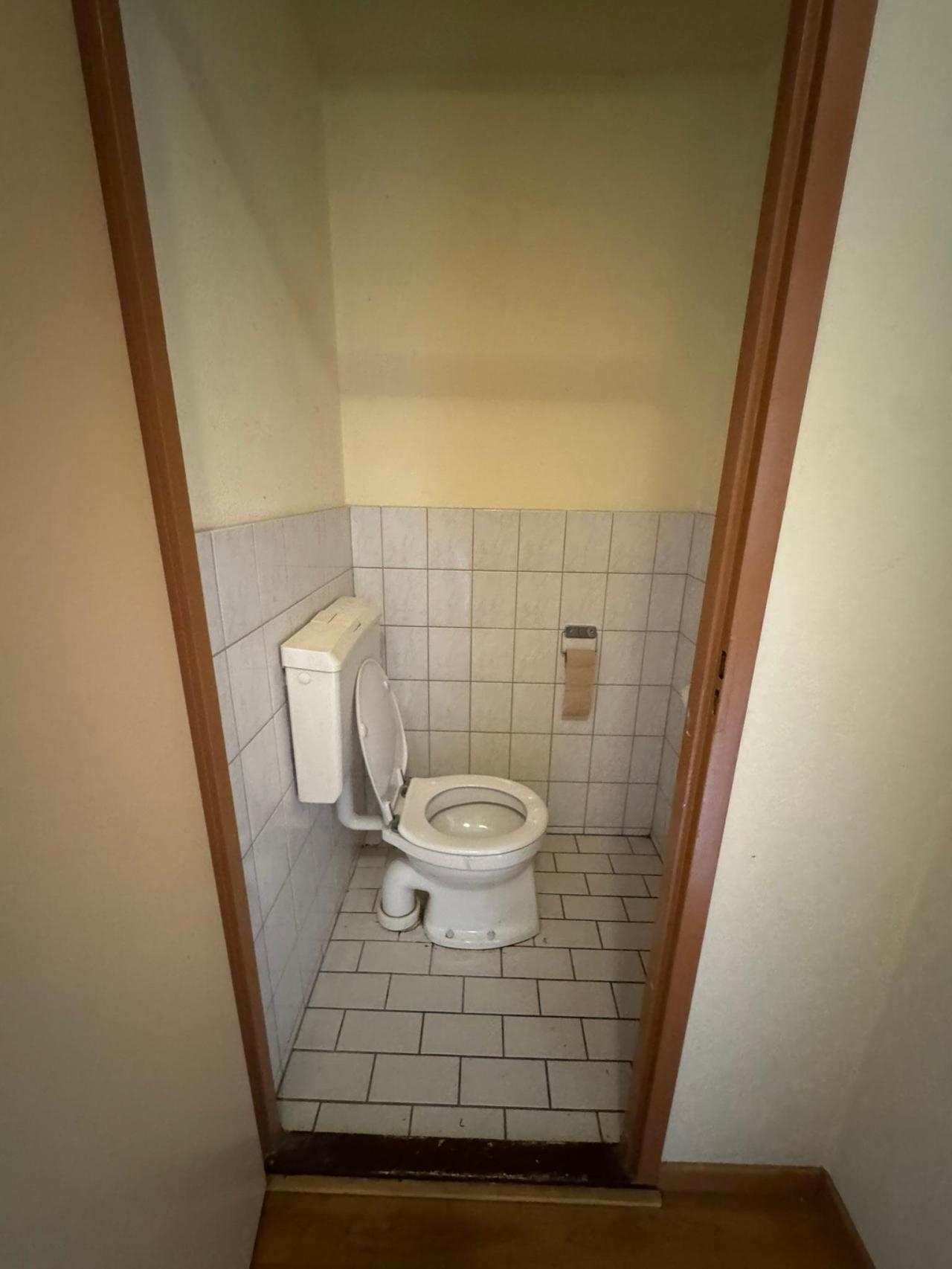 housePhoto