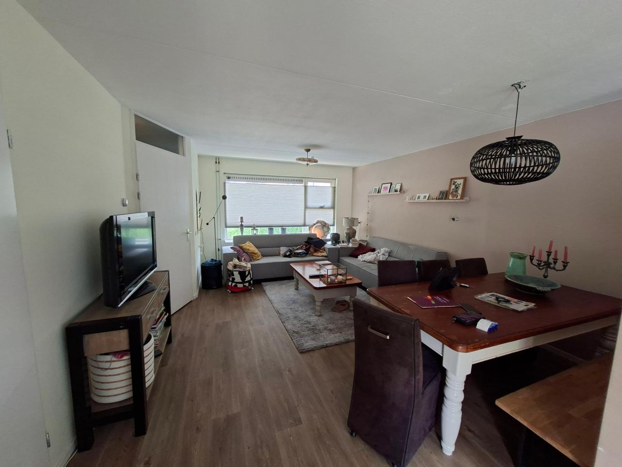 housePhoto