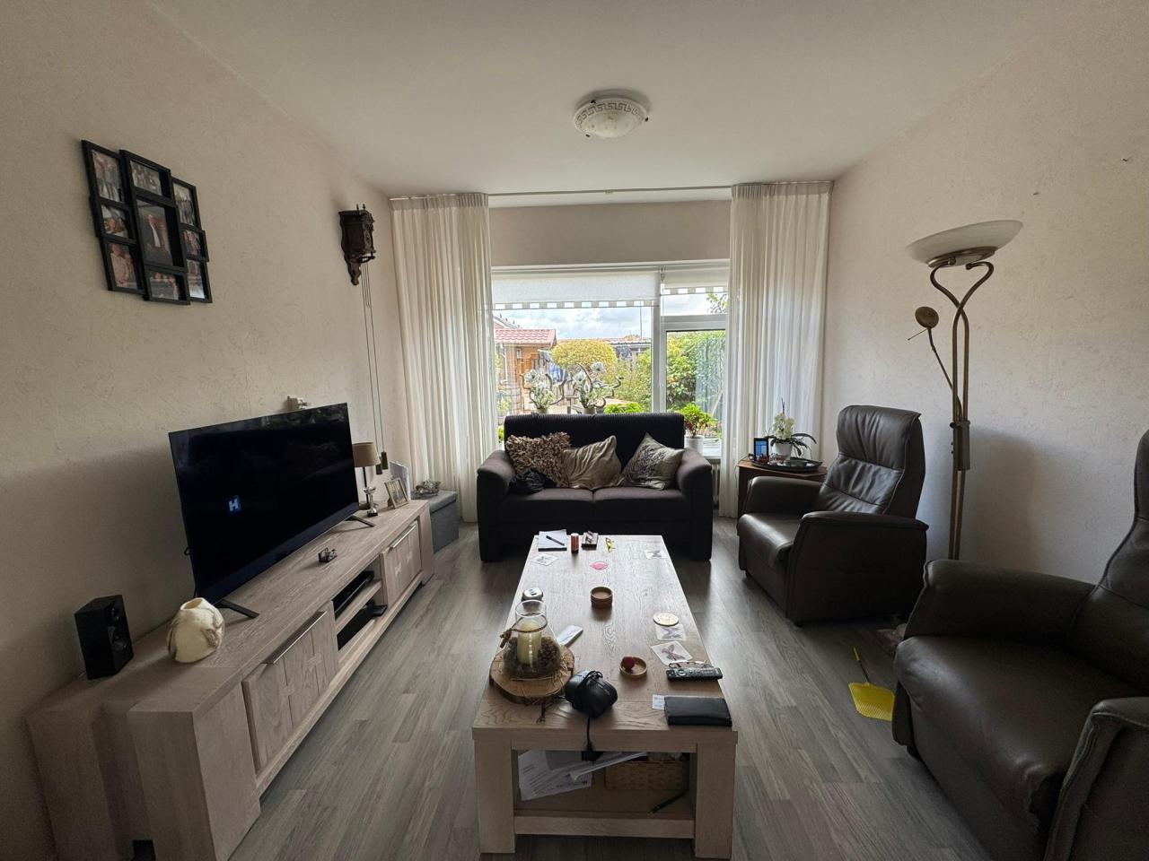housePhoto