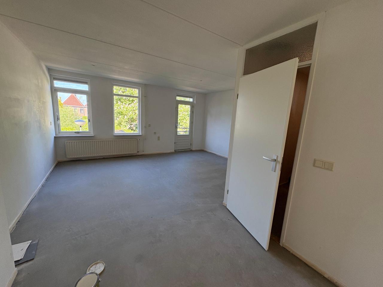 housePhoto