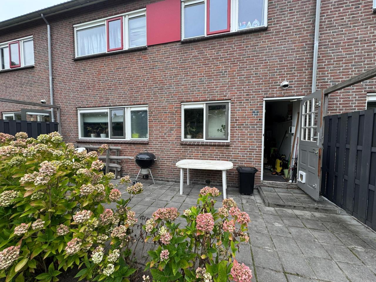 housePhoto