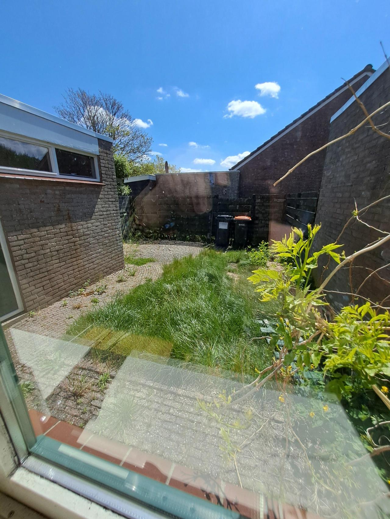 housePhoto