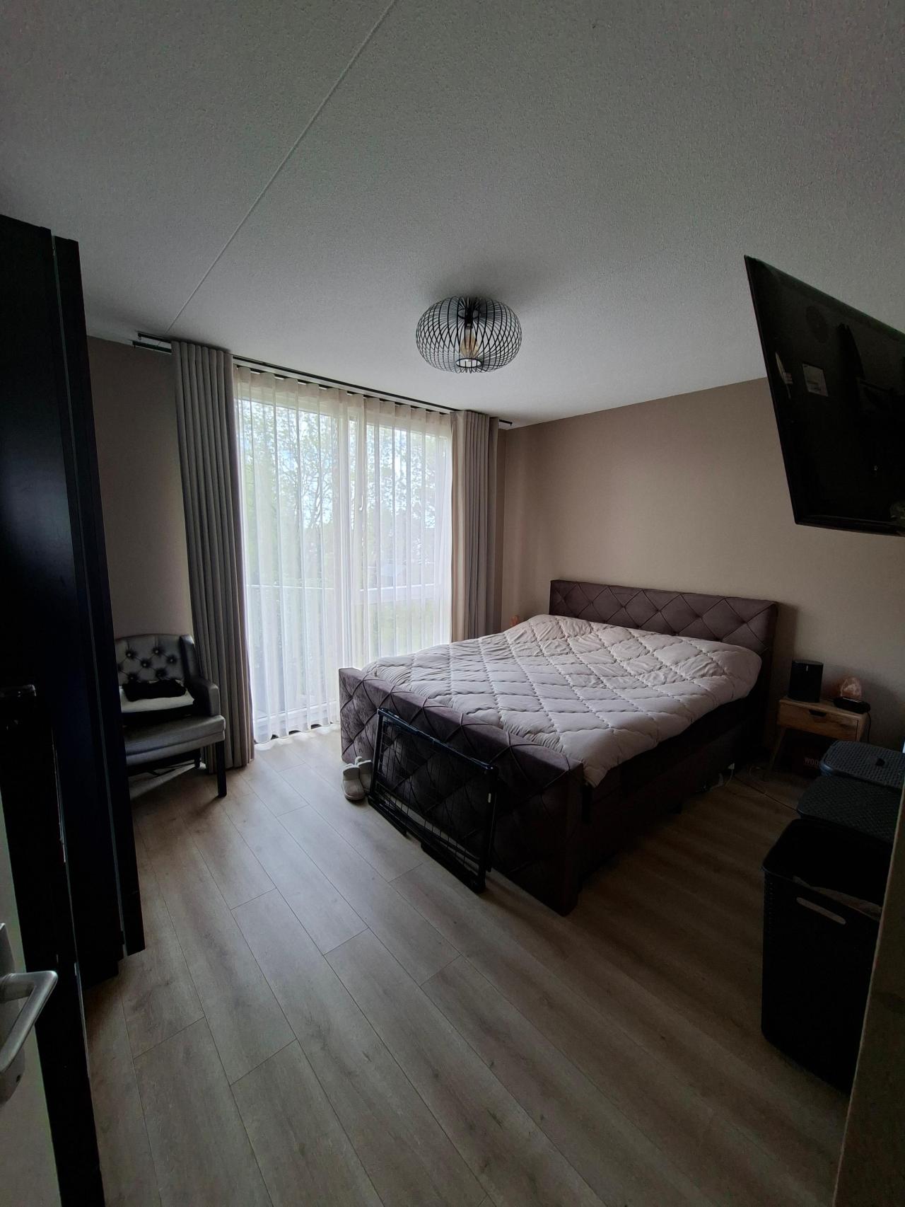 housePhoto