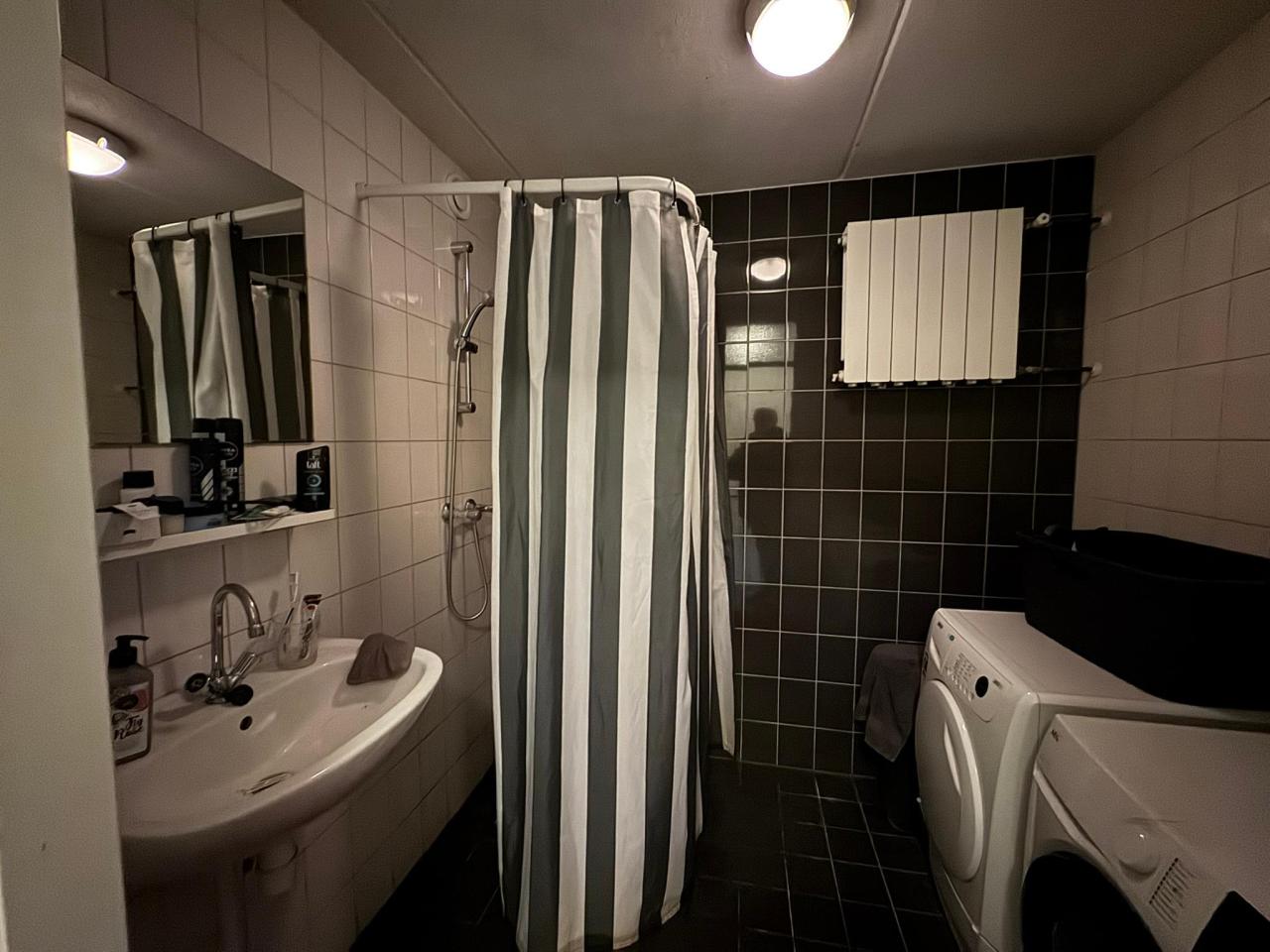 housePhoto