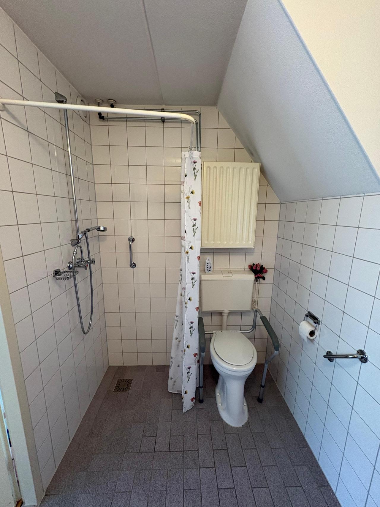 housePhoto
