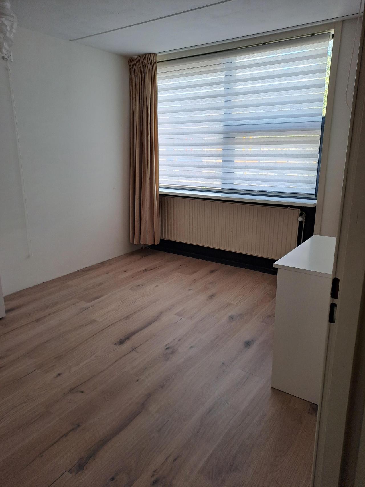 housePhoto