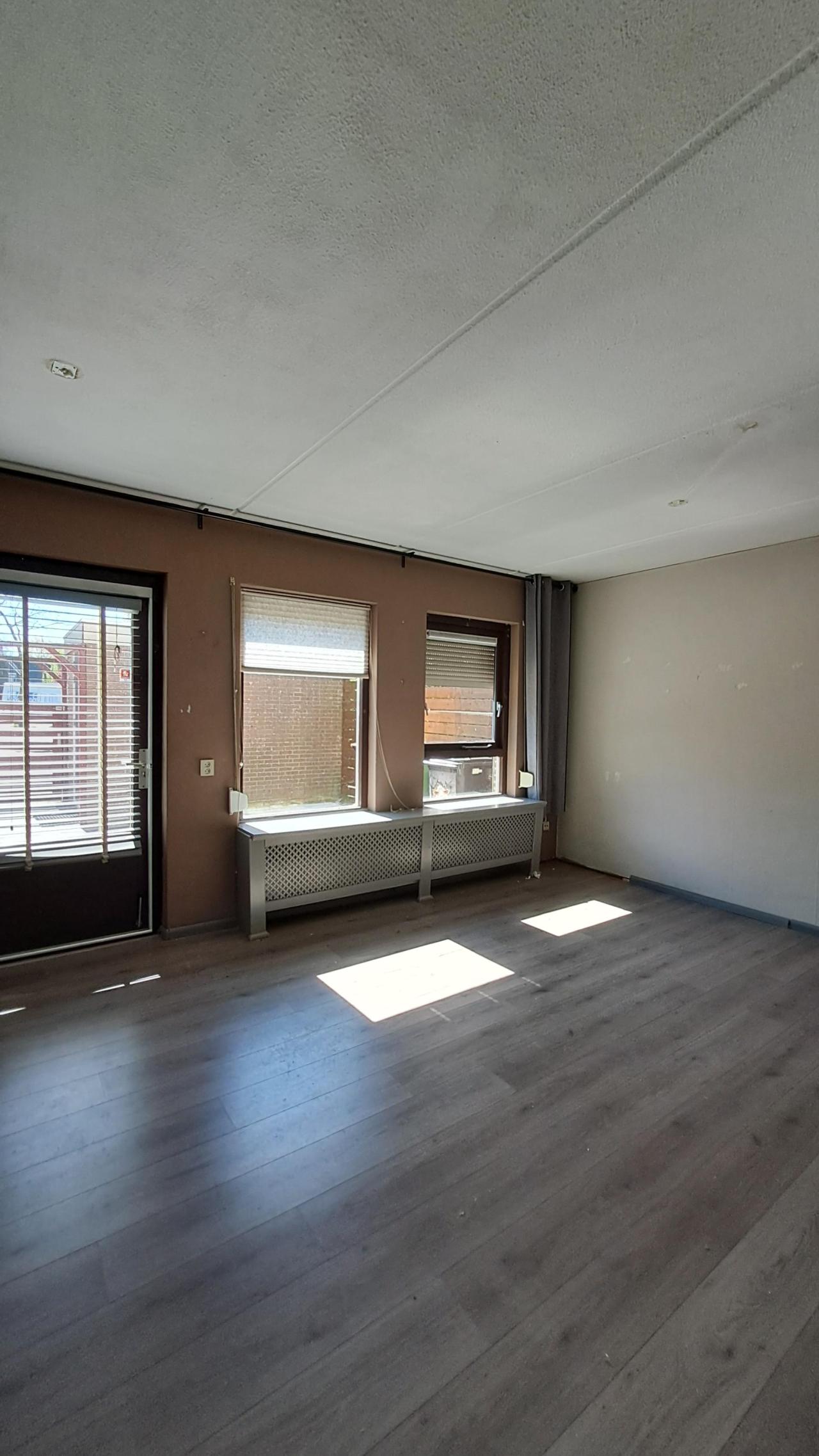 housePhoto