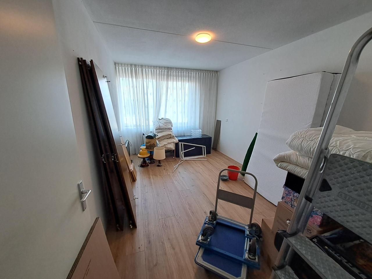housePhoto