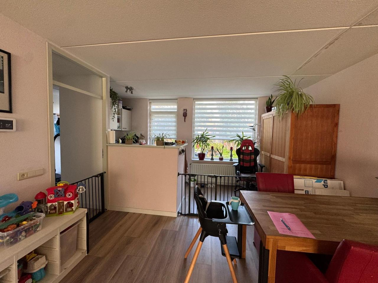 housePhoto