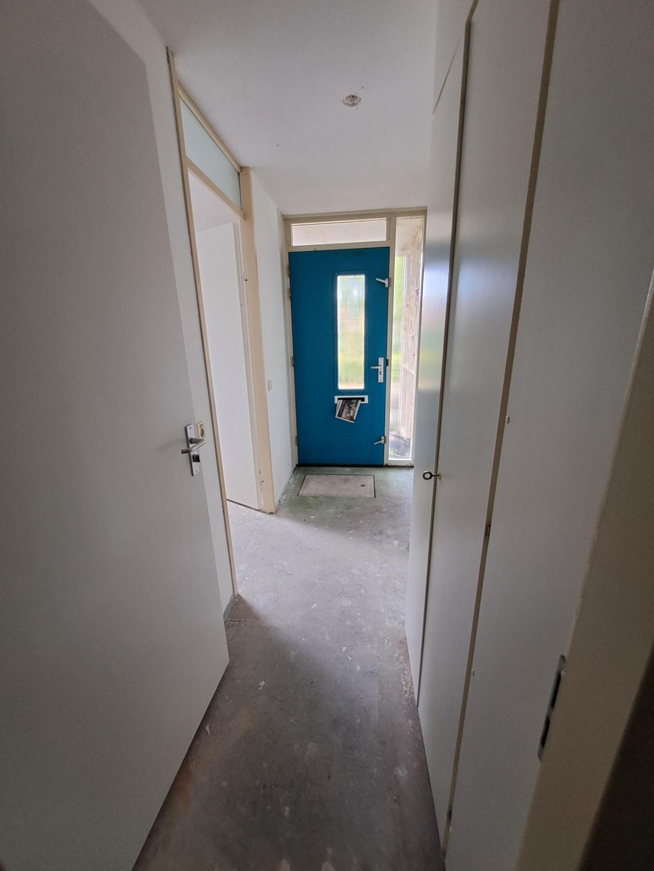housePhoto