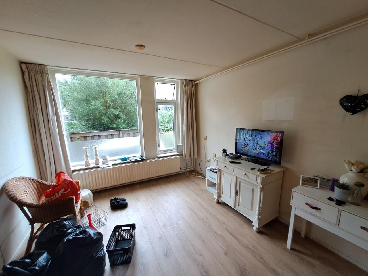 housePhoto
