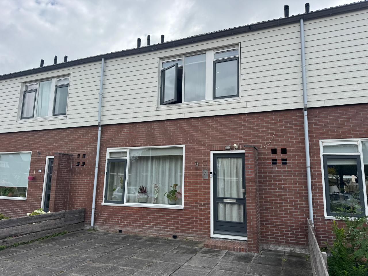 housePhoto