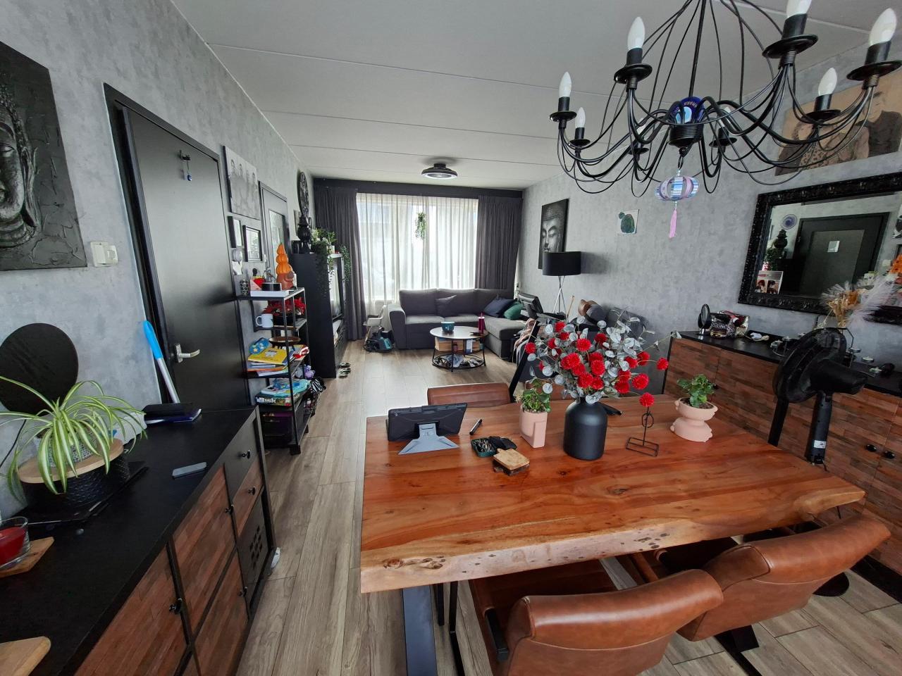 housePhoto