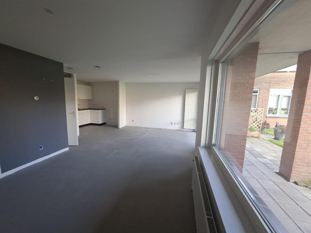 housePhoto