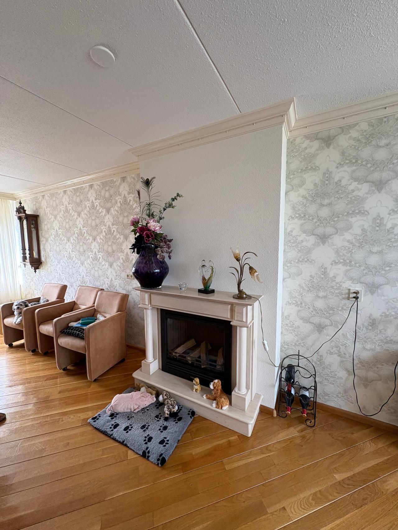 housePhoto