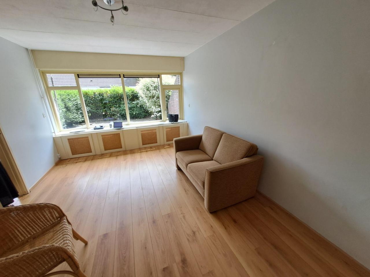 housePhoto