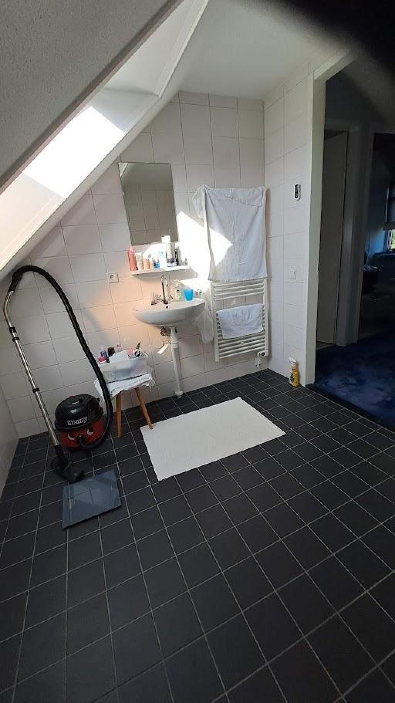 housePhoto