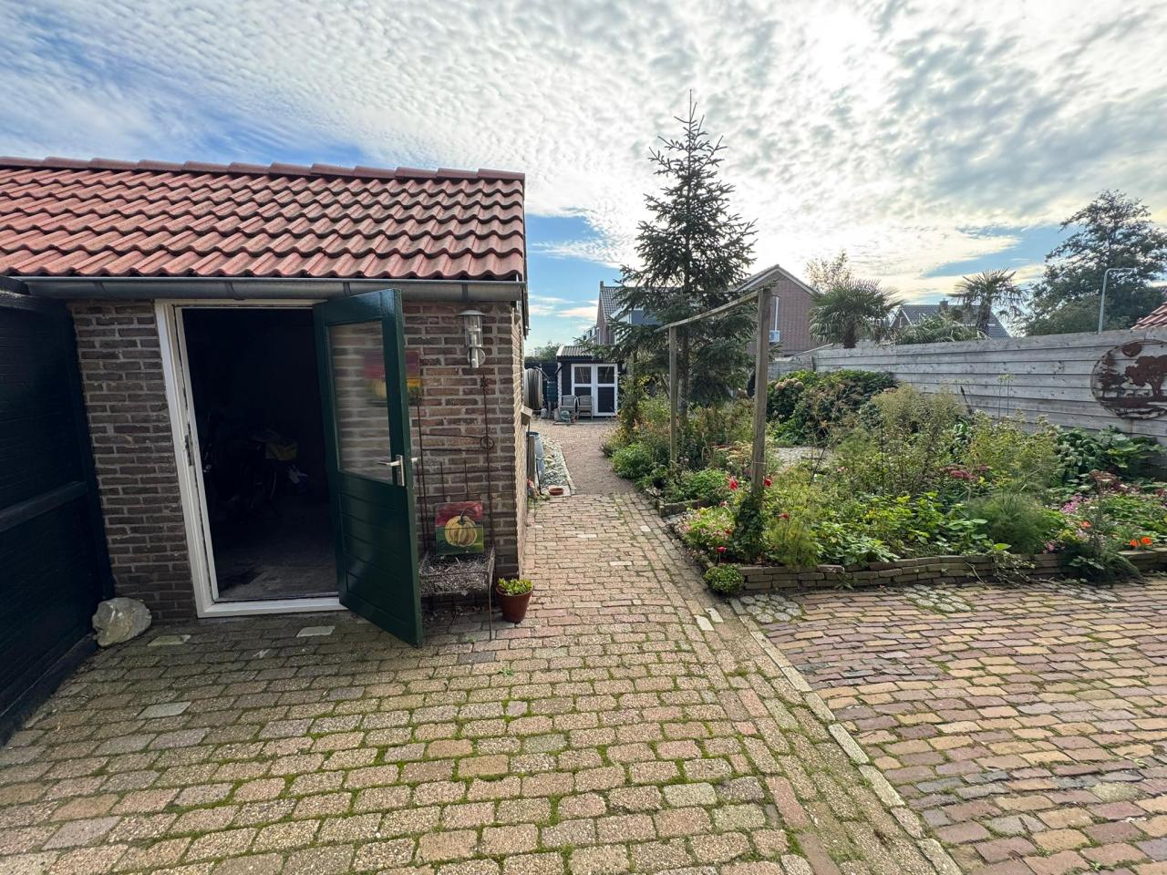 housePhoto