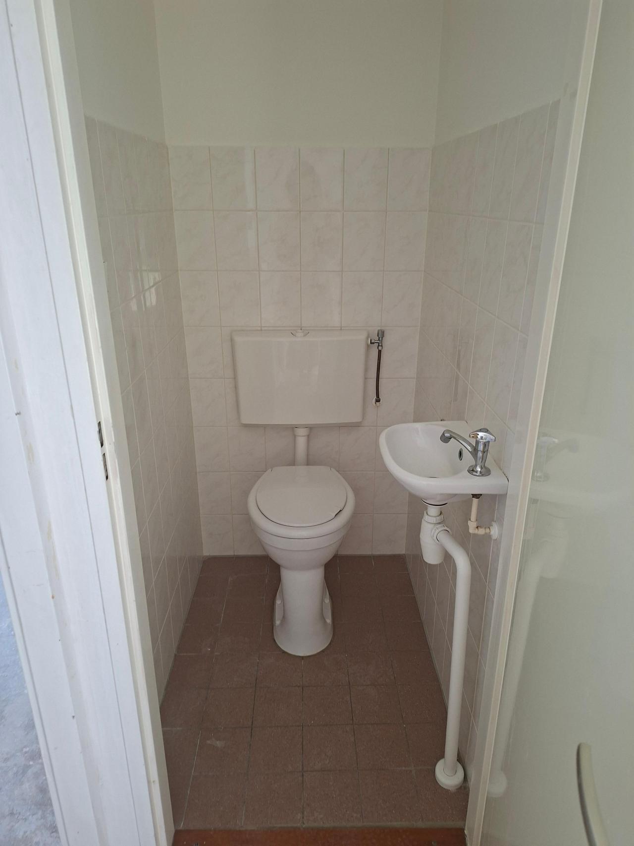 housePhoto