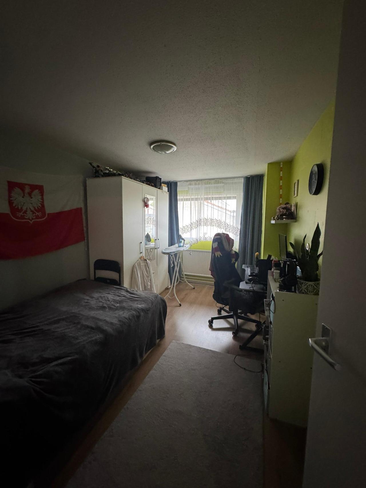 housePhoto