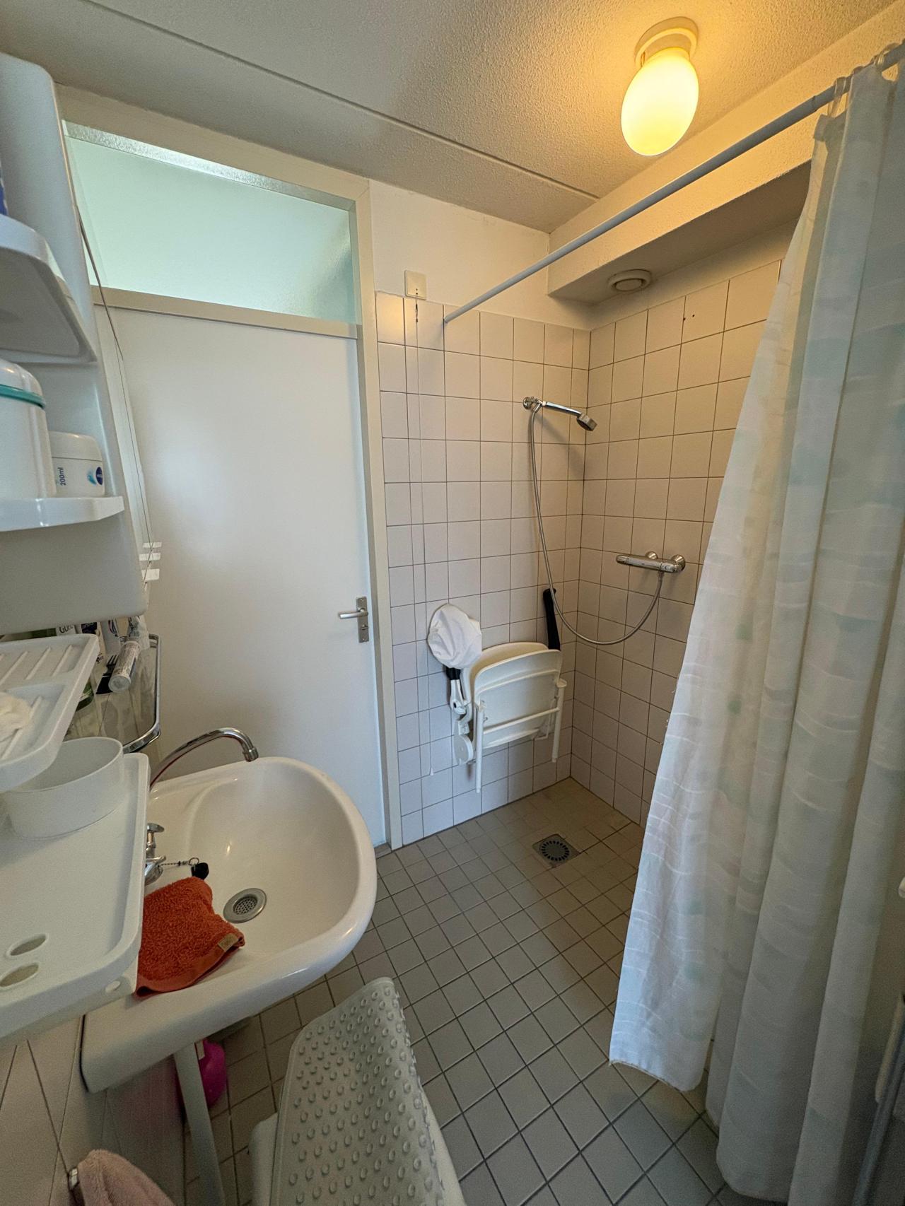 housePhoto
