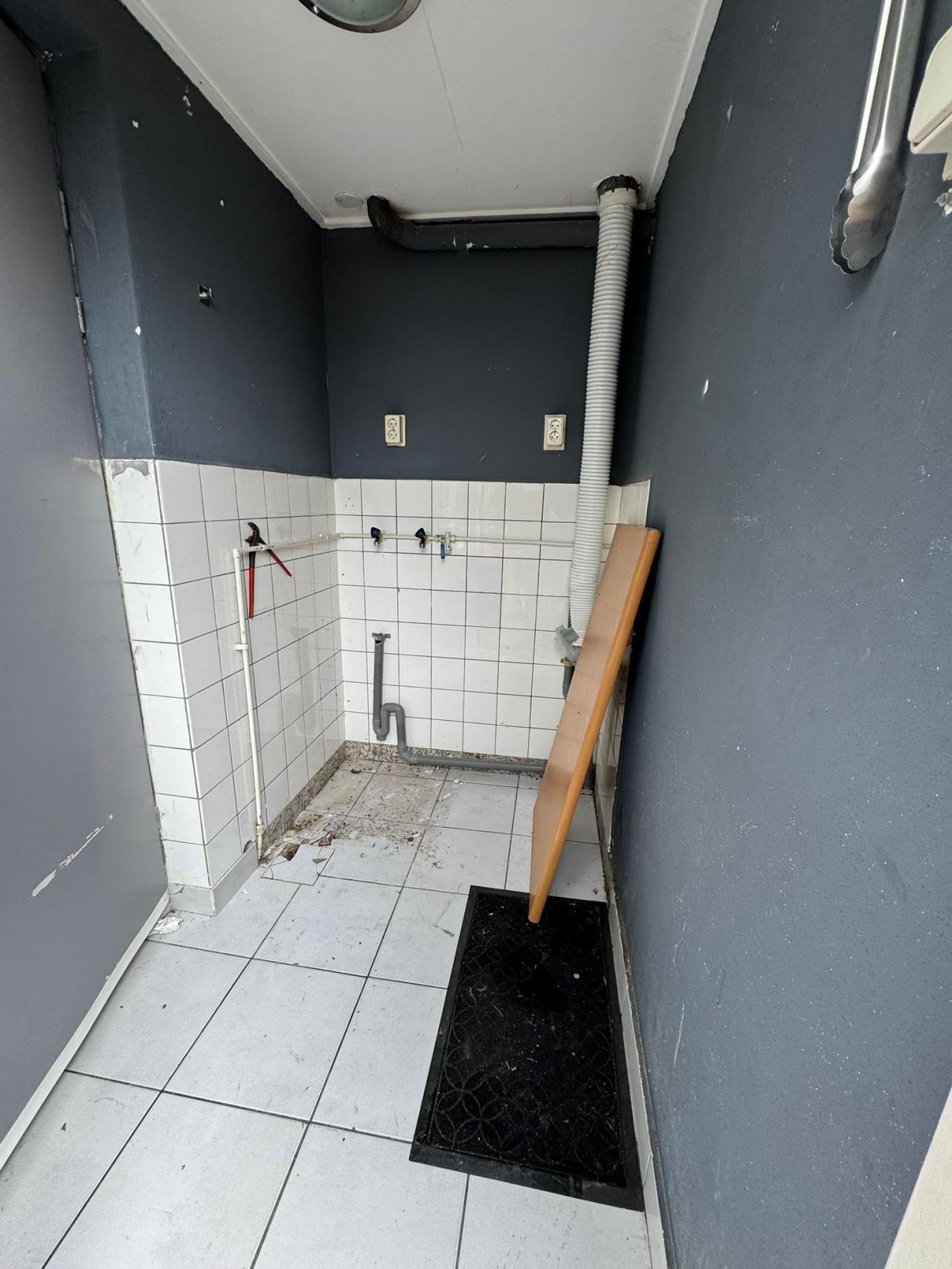 housePhoto