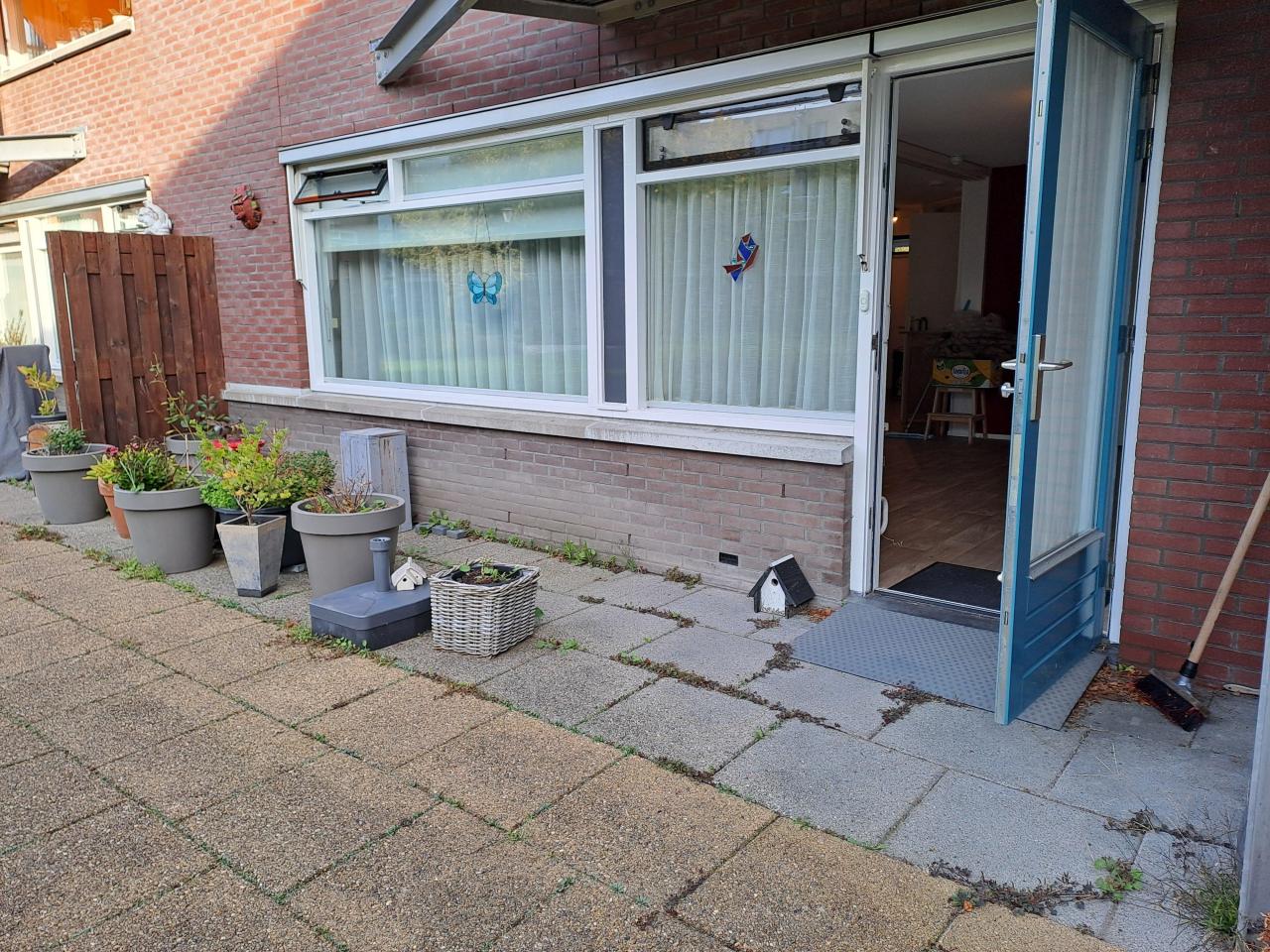 housePhoto