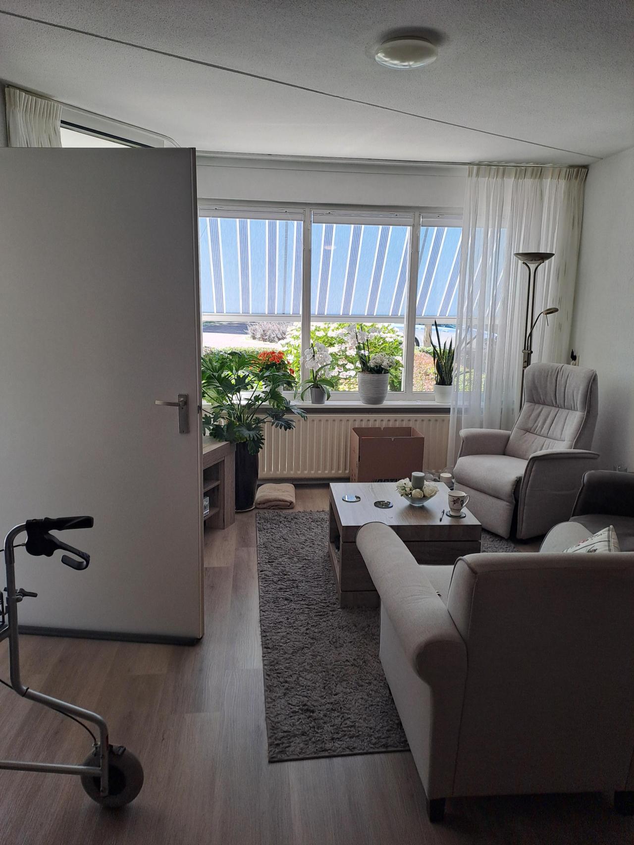housePhoto