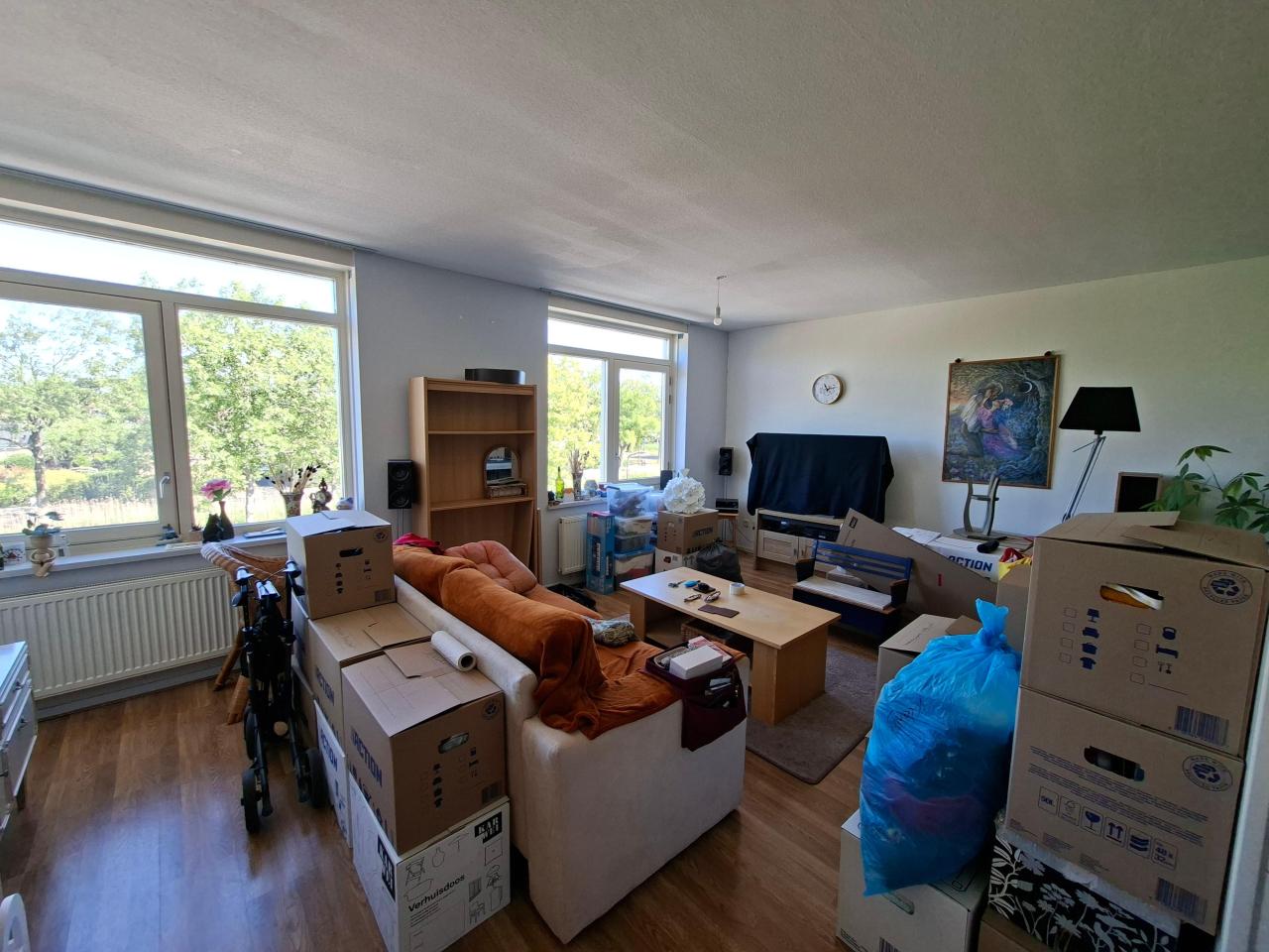 housePhoto