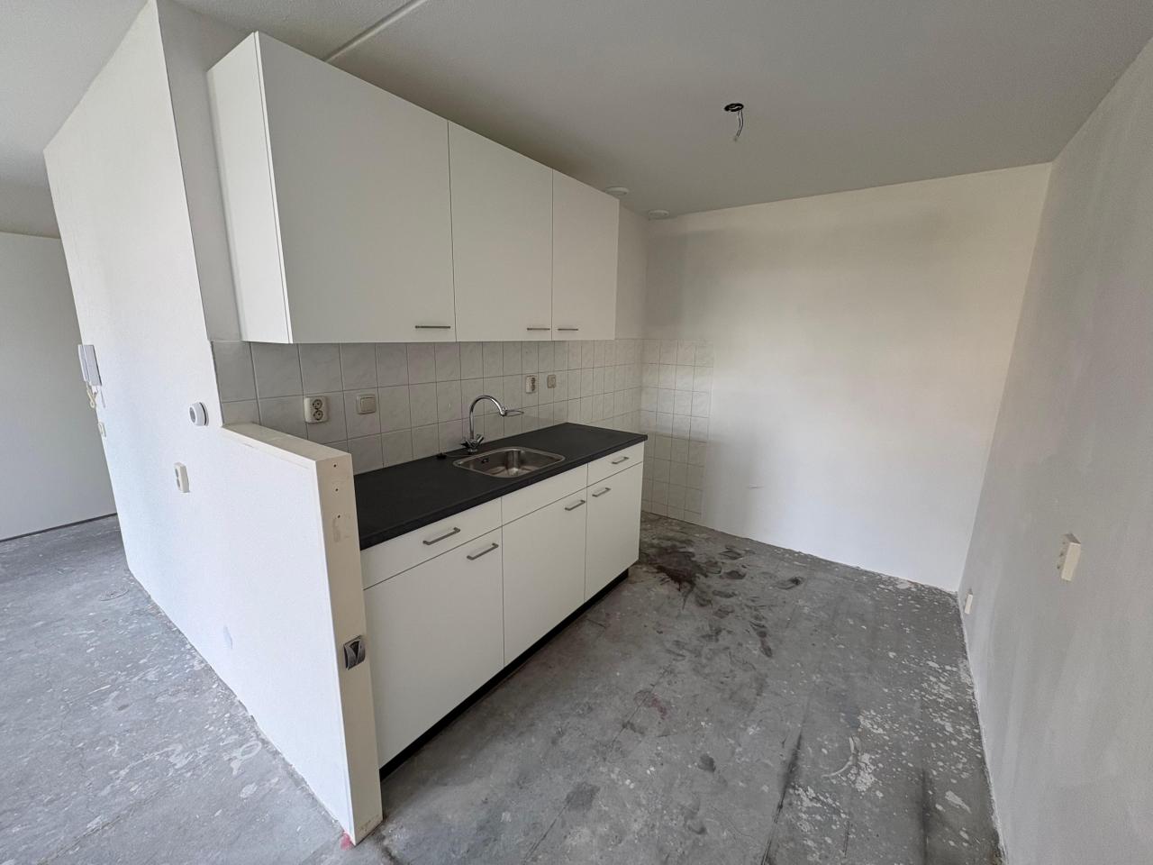 housePhoto