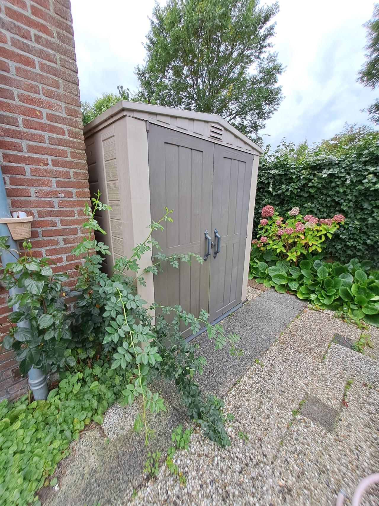 housePhoto
