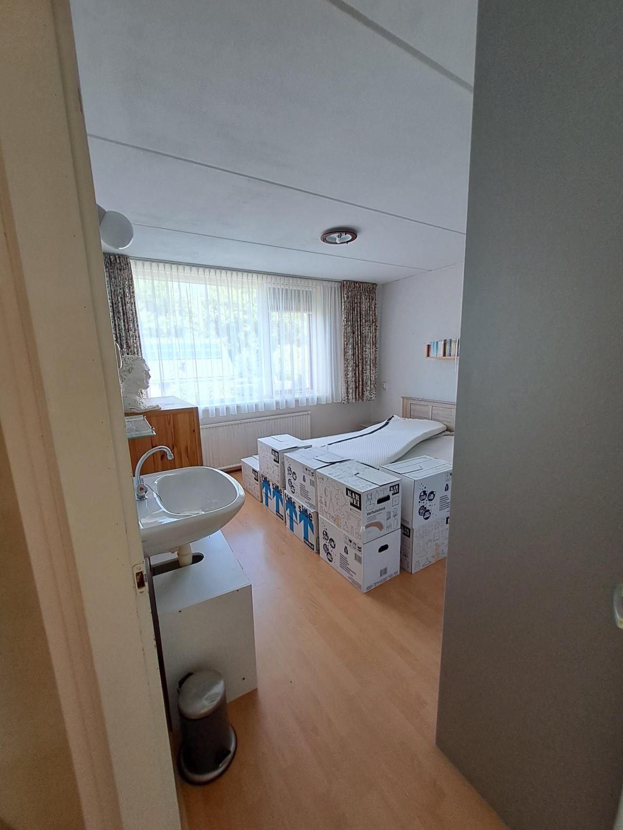 housePhoto