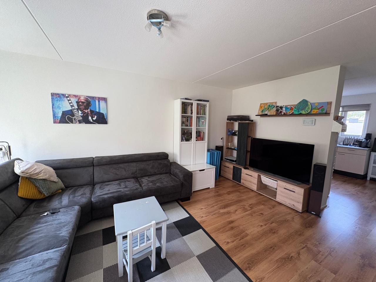 housePhoto