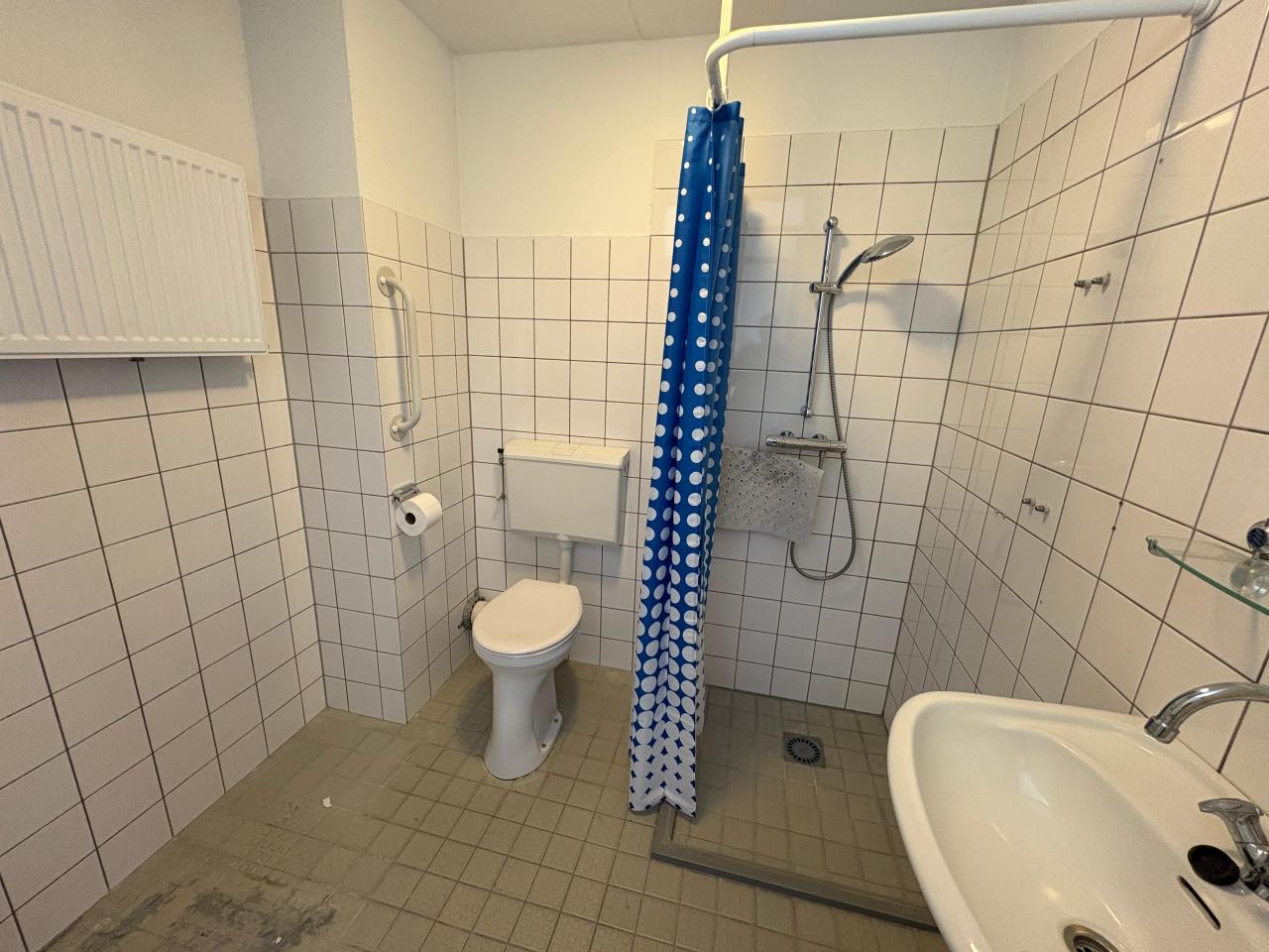 housePhoto