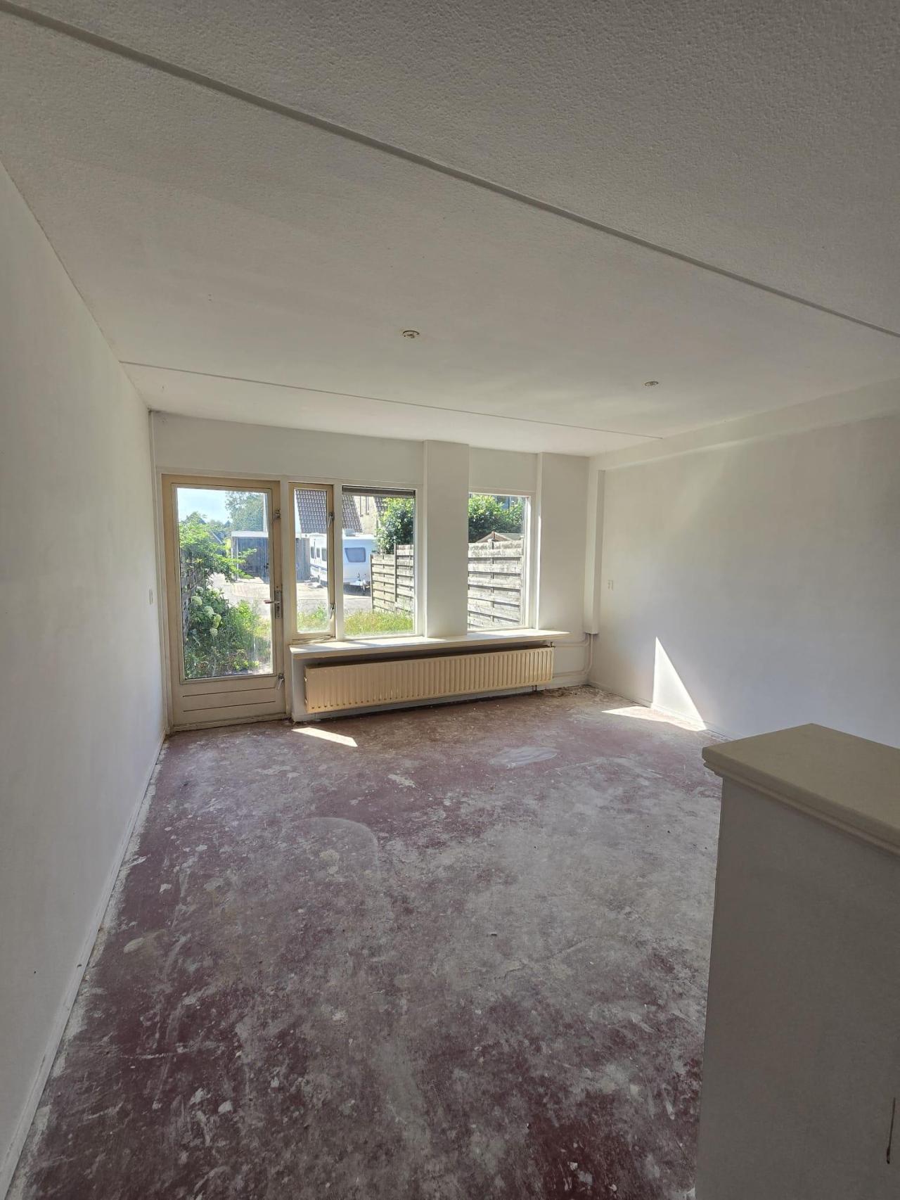 housePhoto