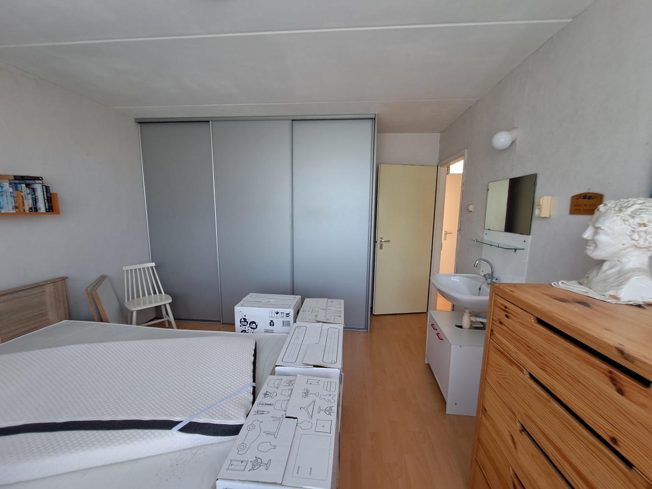 housePhoto