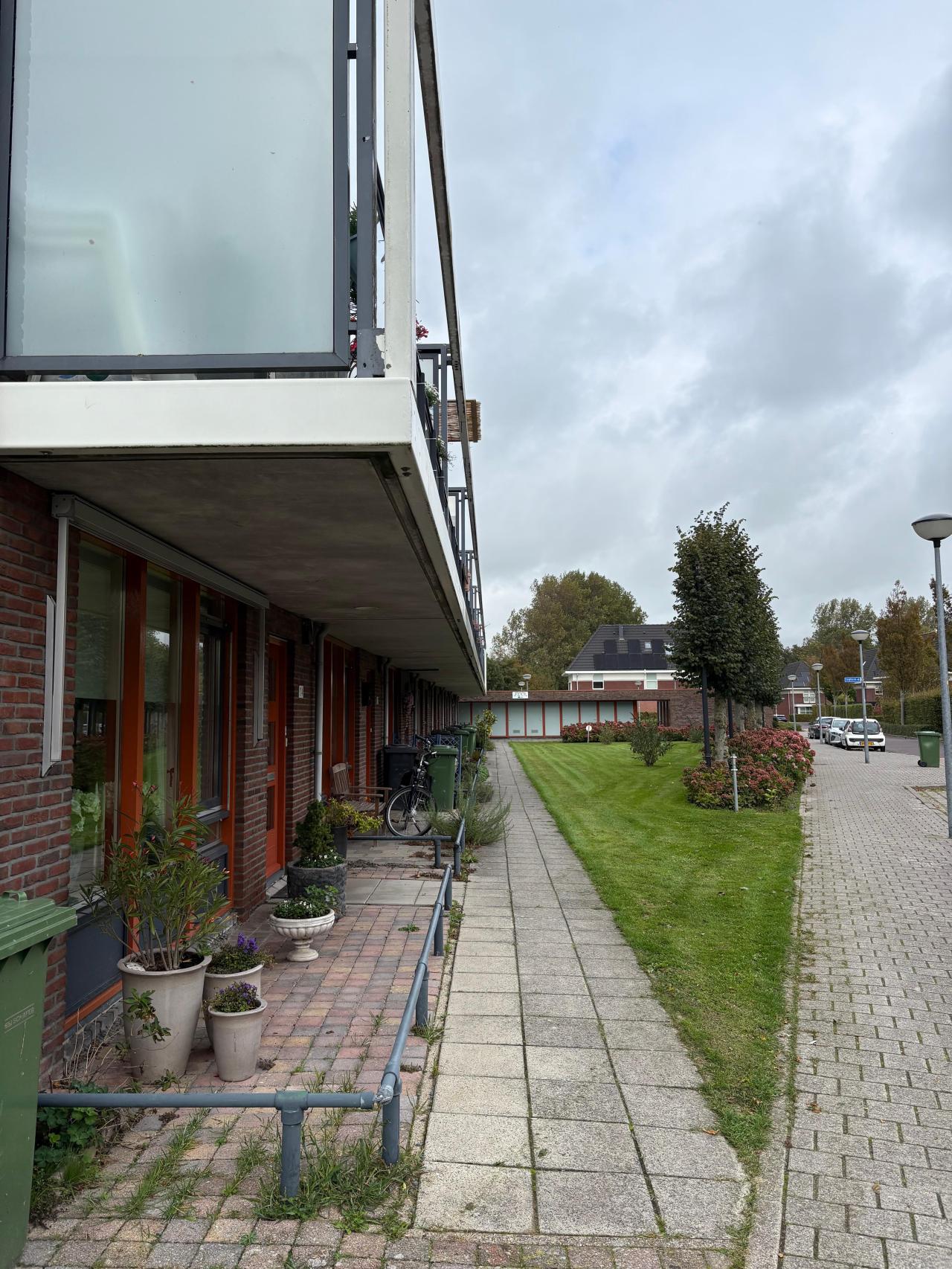 housePhoto
