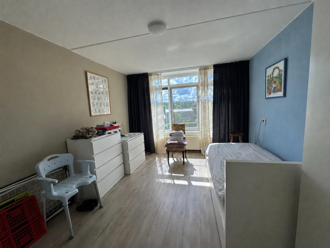 housePhoto