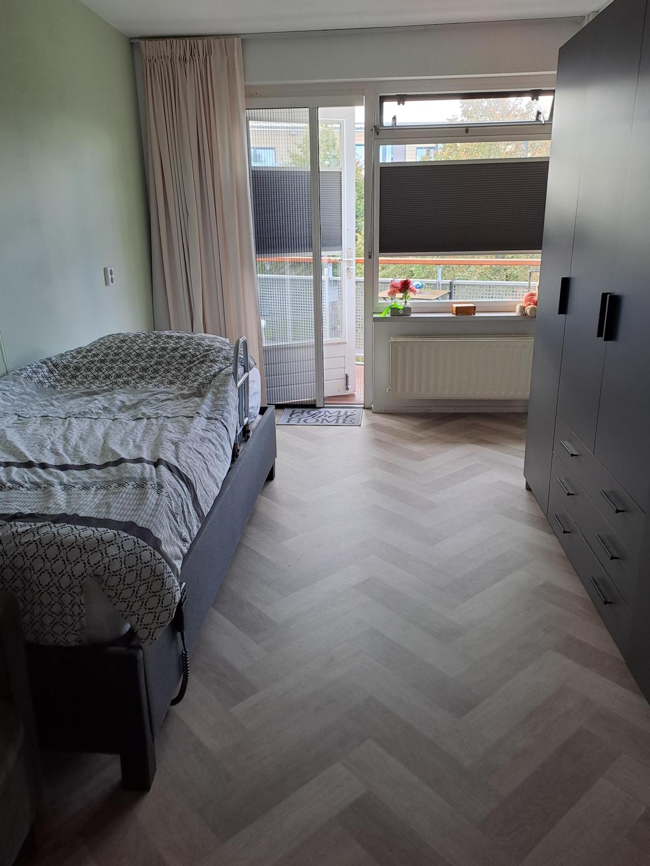 housePhoto