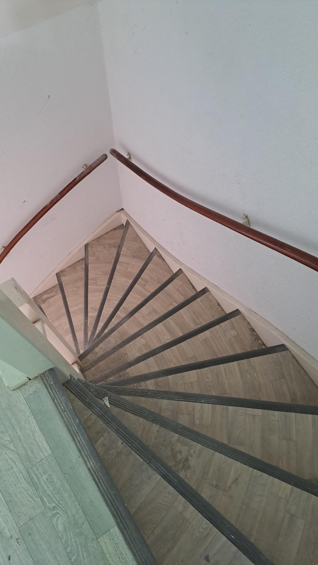 housePhoto
