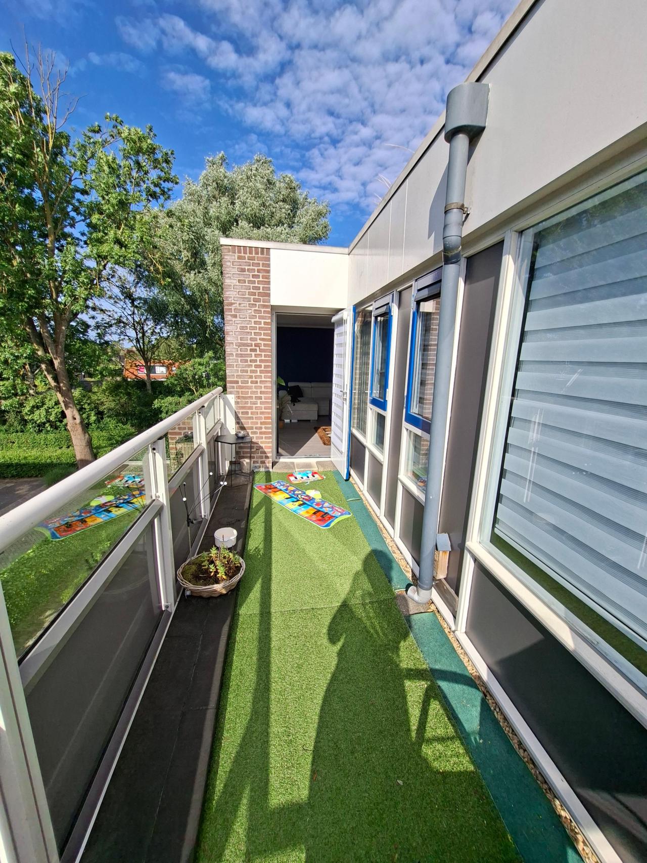 housePhoto
