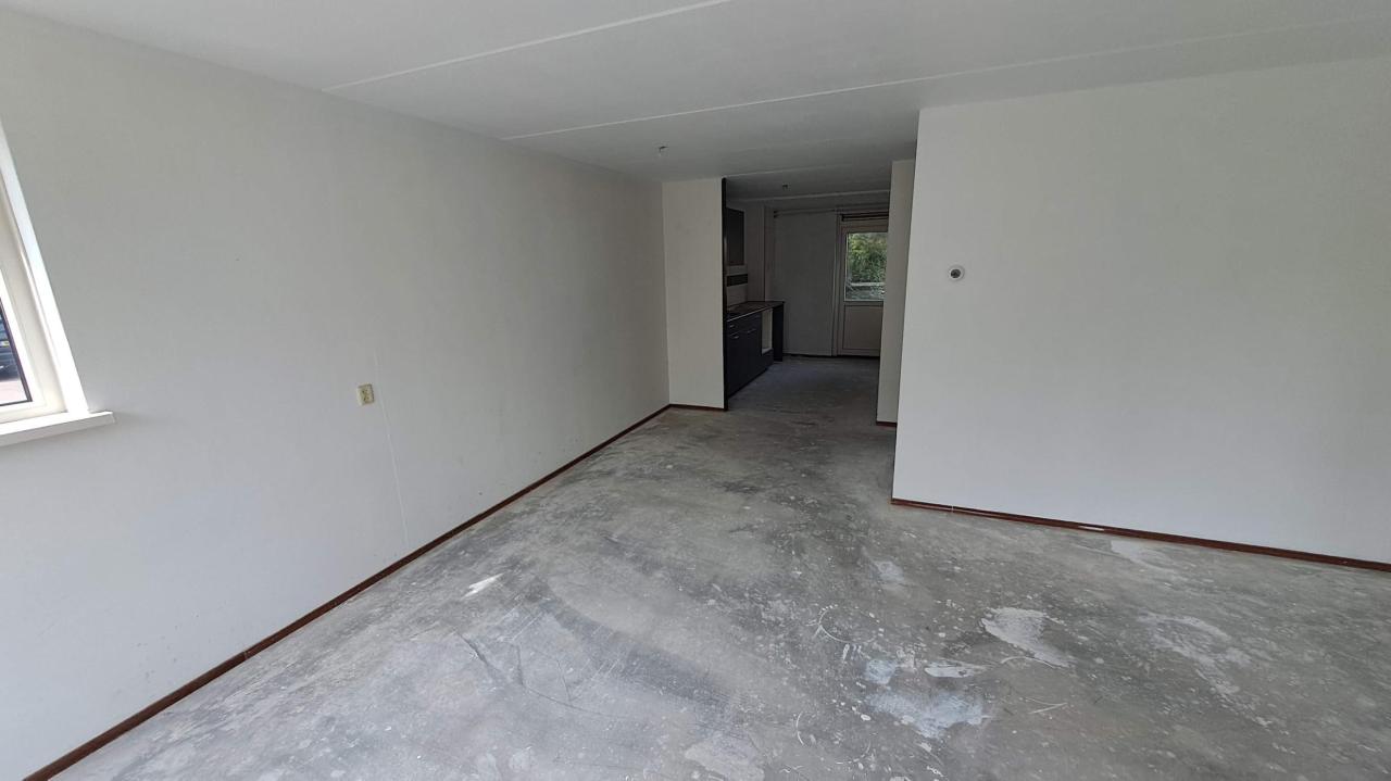 housePhoto