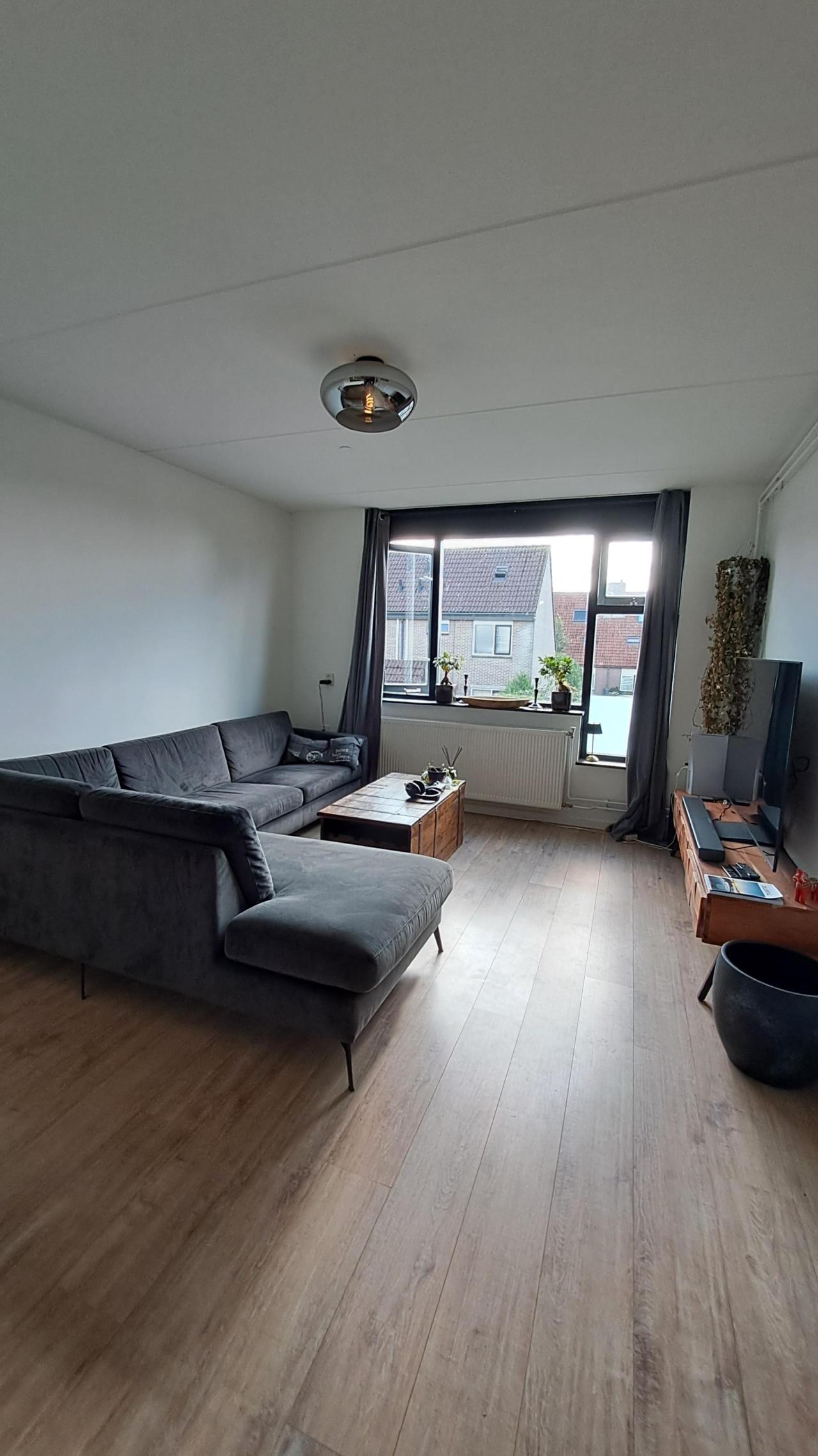 housePhoto