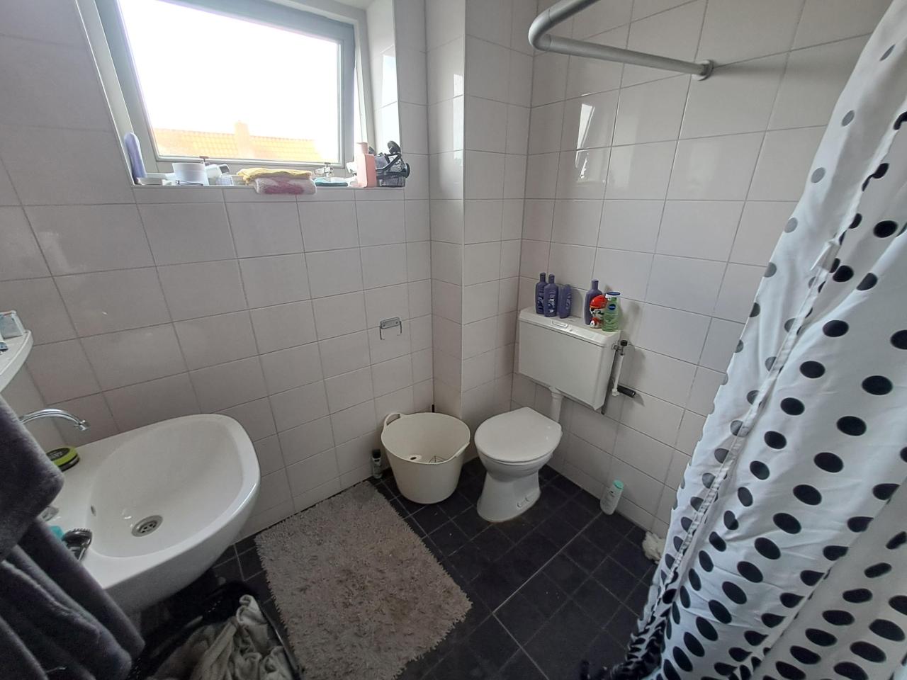 housePhoto