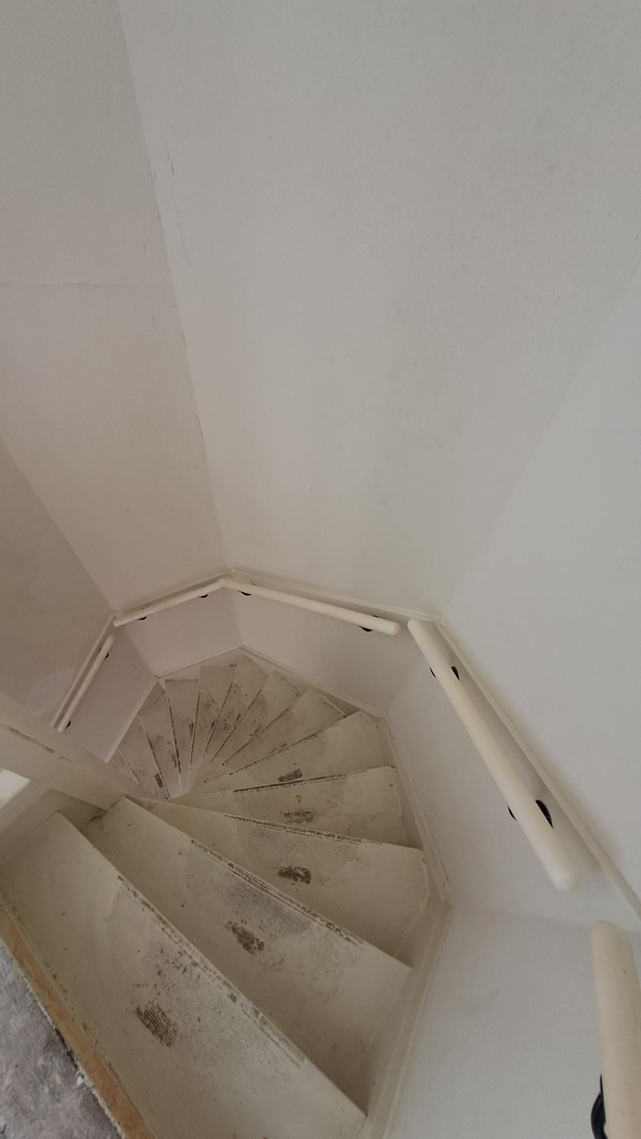 housePhoto