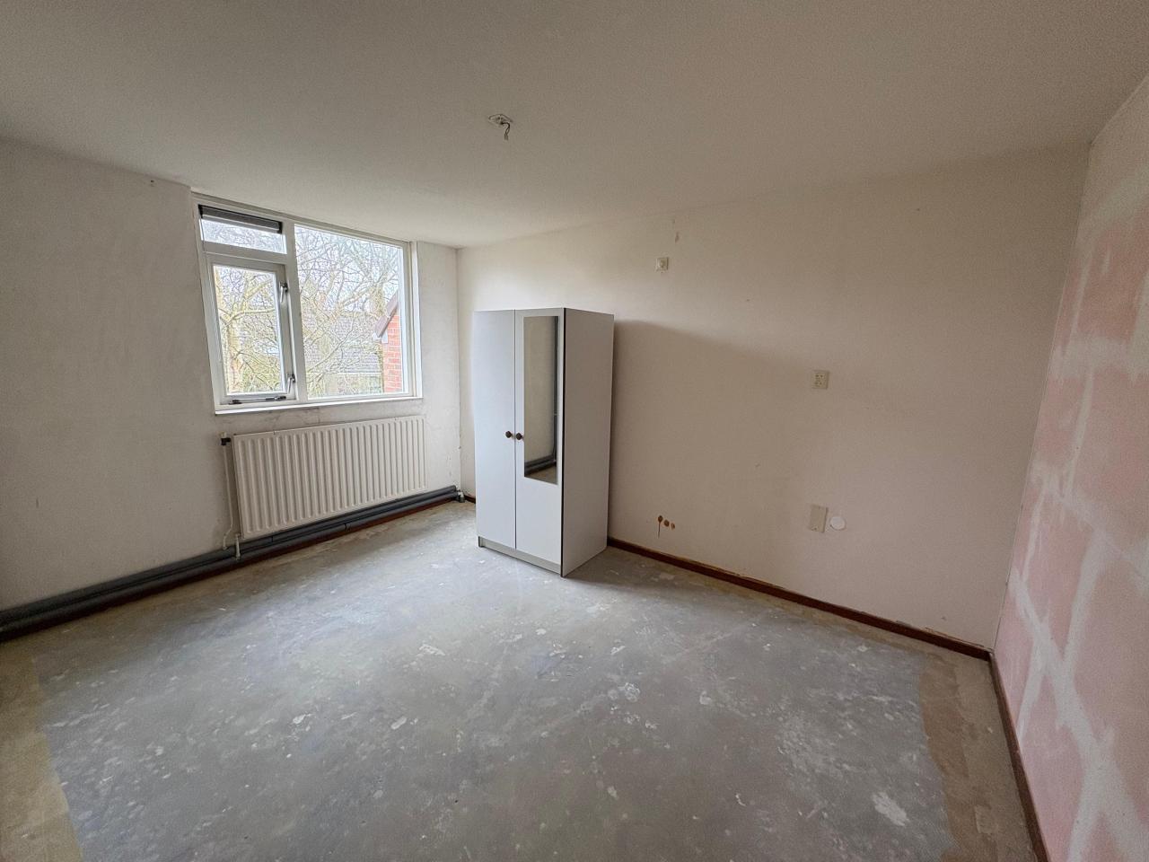 housePhoto